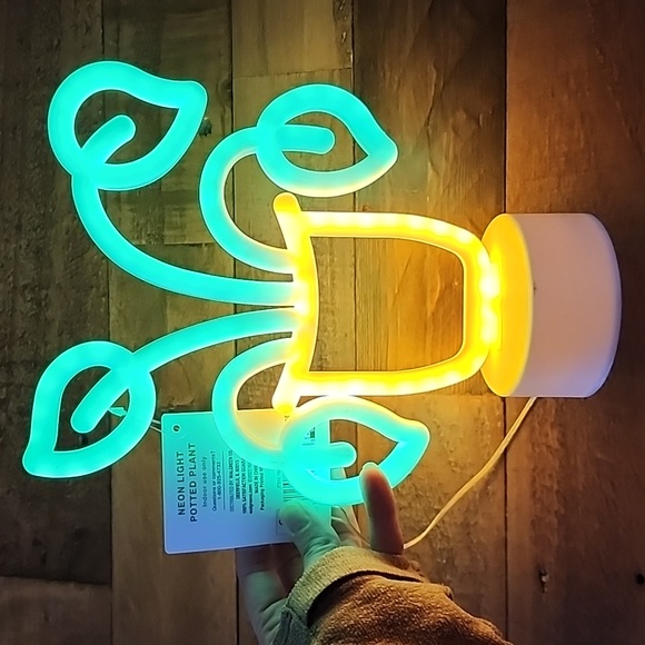 Neon Light - Potted Plant Shape - Picture 2 of 8